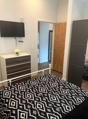 4 bedrooms, WiFi, bed sheets