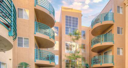 Condo for rent week of Comicon!