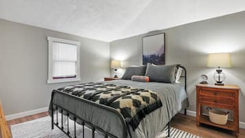 3 多间卧室、旅行婴儿床、免费 WiFi、床单