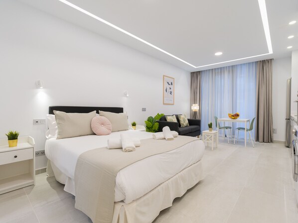 Strykejern/-brett, wi-fi (inkludert) og sengetøy