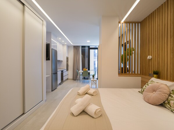 Bügeleisen/Bügelbrett, kostenloses WLAN, Bettwäsche