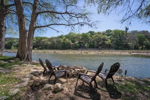 Property grounds - River Haus on the Tube Chute! (New Braunfels)