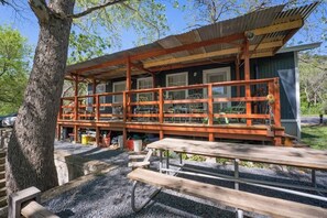 Outdoor dining - River Haus on the Tube Chute! (New Braunfels)
