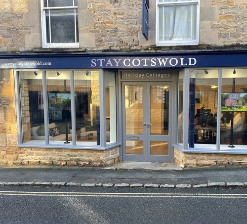 Quaint dog-friendly Cotswold cottage in Chipping Norton - Tukes Cottage