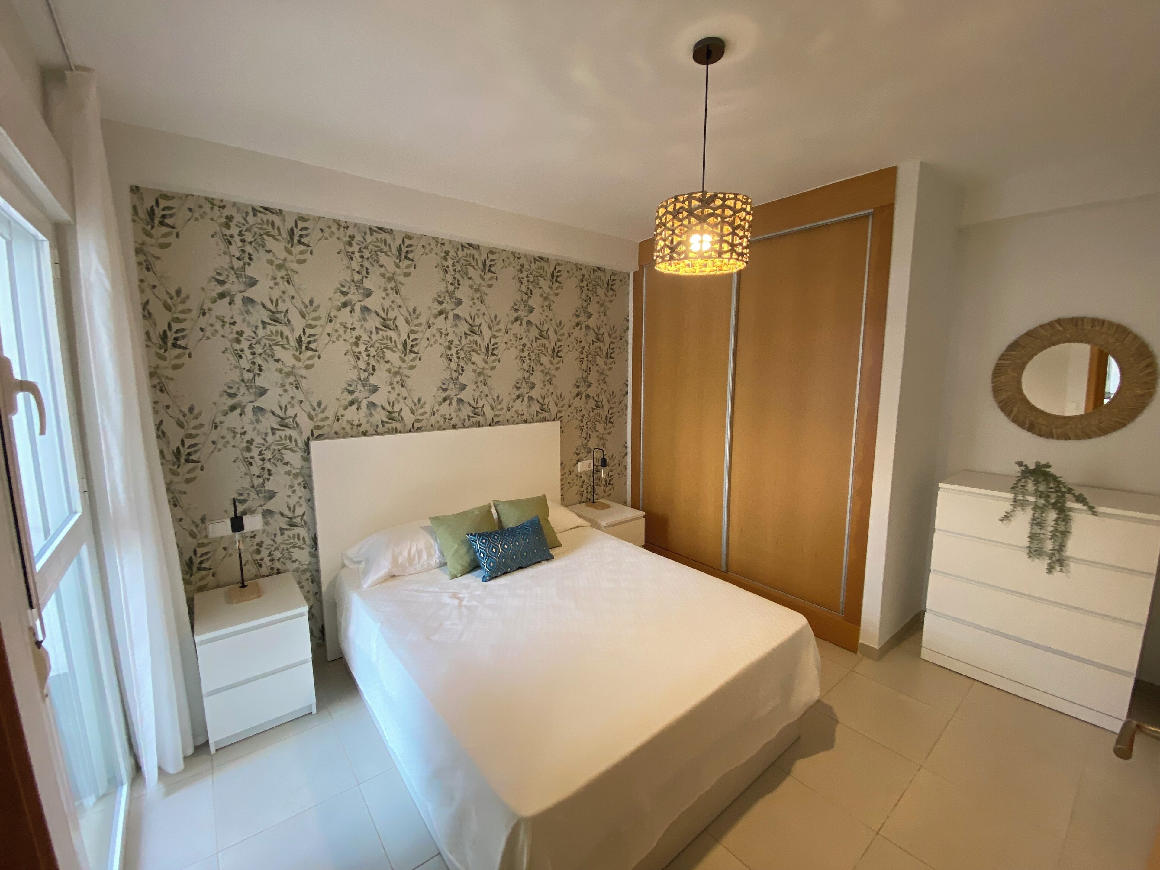 1 soverom, strykejern/-brett, wi-fi og sengetøy