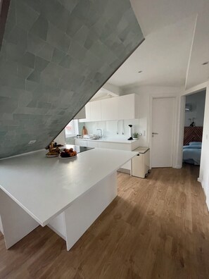 Fogão, lava-louças