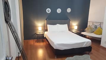 Family Apartment, 3 Bedrooms (9) | 1 bedroom, blackout curtains, free WiFi, bed sheets