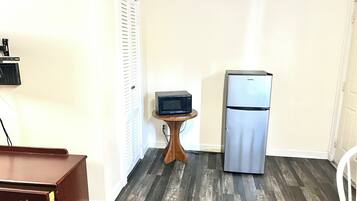 Basic Room | 1 bedroom, free WiFi, bed sheets