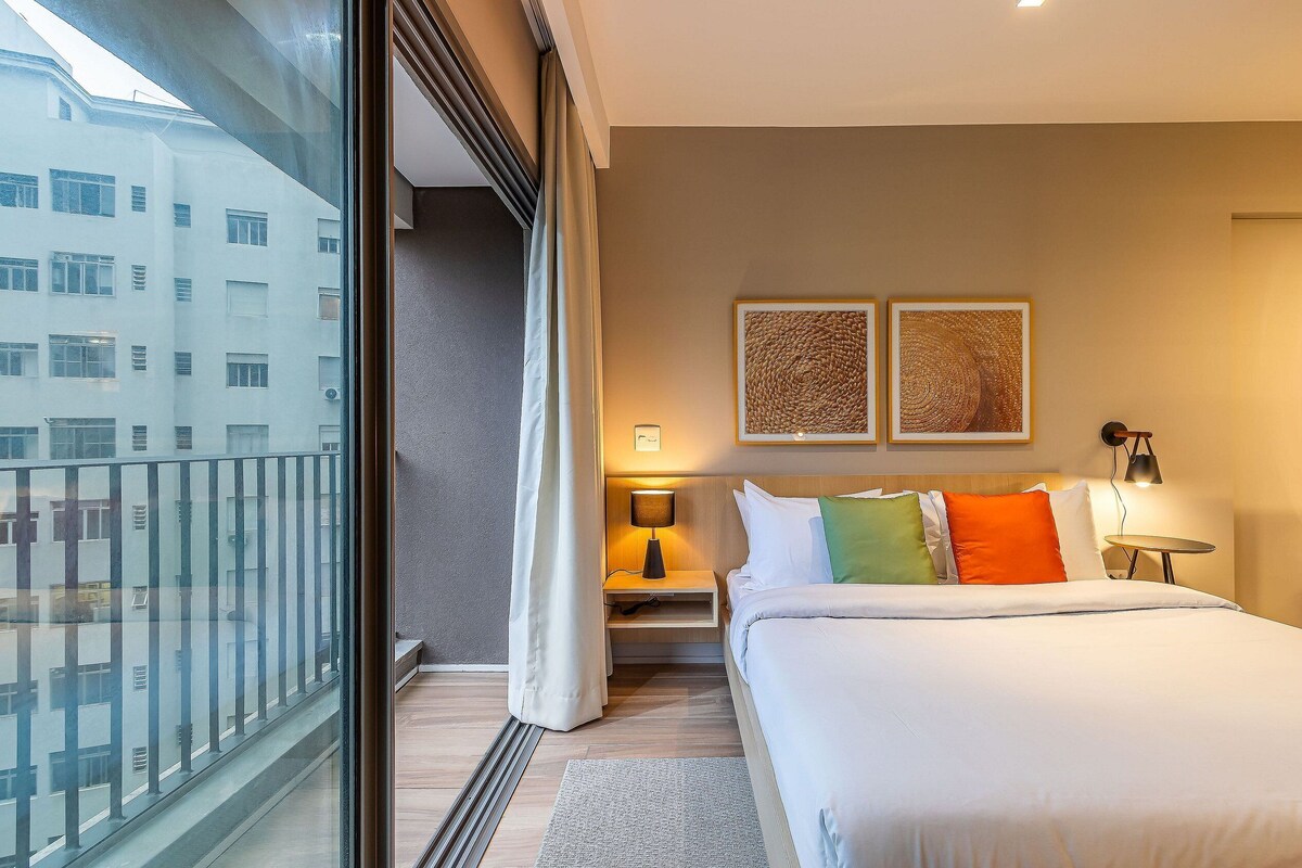 City Studio | Free WiFi, individually decorated, bed sheets
