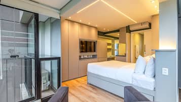 Individually decorated, free WiFi, bed sheets
