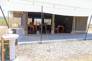 Front of property - Emunyan Mara Camp (Narok)