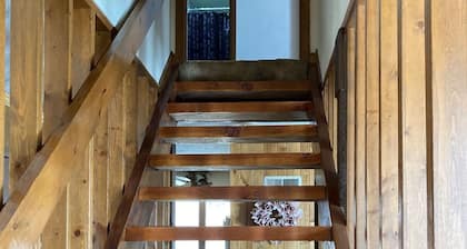Cozy Log Home-Your Perfect Escape!
Enjoy Nature and Wildlife from the Deck!