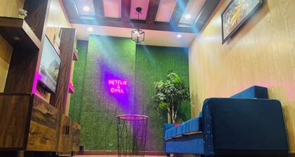 Luxury Private Top Floor Apartment in Bahria Town