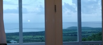 Eden Mountain, Your Vacation Home on Mountain Top With The Atlantic Ocean view