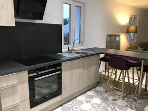 Réfrigérateur, four, plaque de cuisson, lave-vaisselle