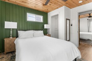 2 bedrooms, free WiFi, bed sheets