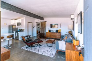 Smart-TV og stereoanlegg