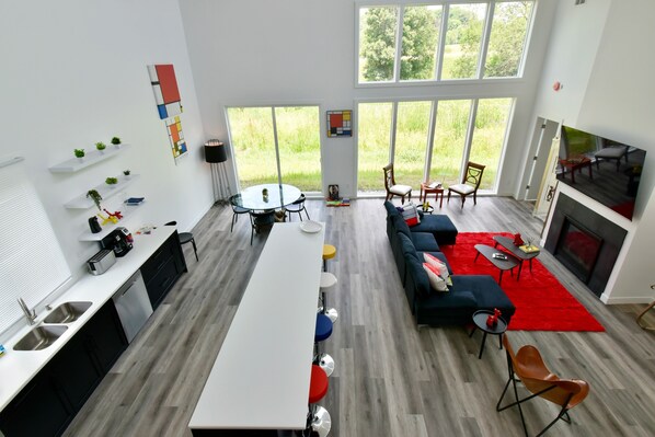 TV connectée, cheminée