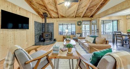 Cloudcroft Mountain Retreat ~ 5 Mi to Skiing!
