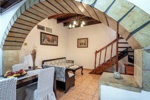 1 chambre, décoration personnalisée, ameublement personnalisé