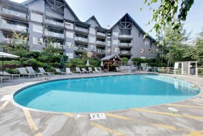 Piscine extérieure, piscine chauffée