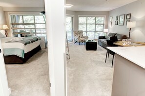 1 habitación, tabla de planchar con plancha, wifi gratis y ropa de cama 