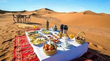 Petit déjeuner buffet compris tous les jours
