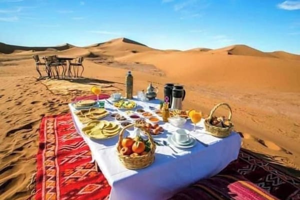 Free daily buffet breakfast