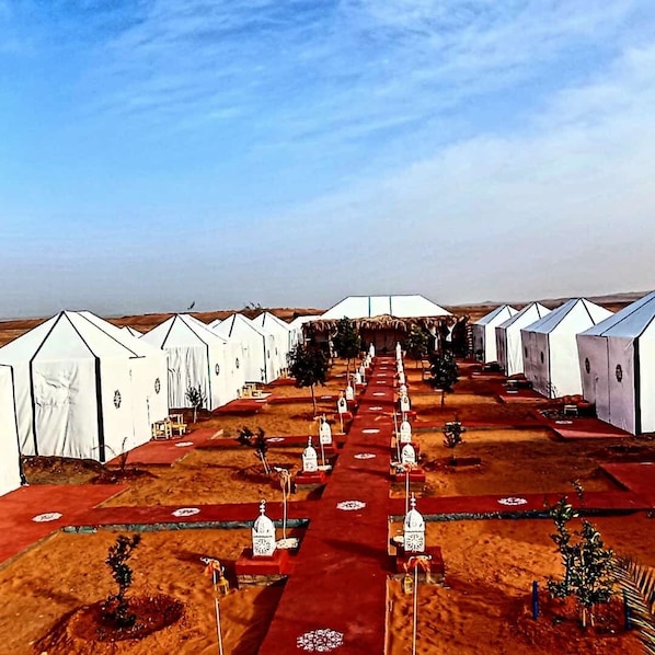 Front of property - Luxury desert camp Merzouga  (Taouz)
