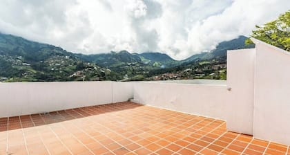 Beautiful country house, ideal to enjoy and rest on your vacation.