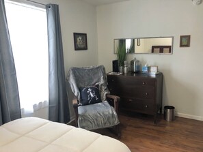 4 habitaciones, tabla de planchar con plancha y wifi gratis