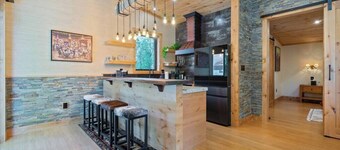 Encore Cottonwoods Ski Cabin.