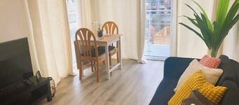 Lovely Newly Built Apartment Next to Ashford International Designer Outlet