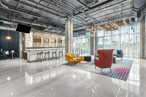 2 bars/lounges - Aloft Fort Lauderdale Airport & Cruise Port (Fort Lauderdale)