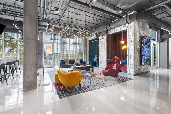 Dinner served - Aloft Fort Lauderdale Airport & Cruise Port (Fort Lauderdale)