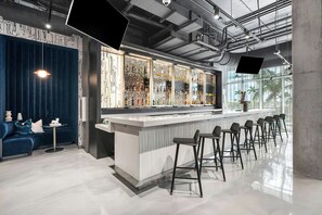 2 bars/lounges - Aloft Fort Lauderdale Airport & Cruise Port (Fort Lauderdale)