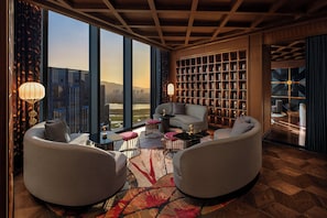 2 restaurants; breakfast, lunch and dinner served  - W Macau - Studio City (Cotai)
