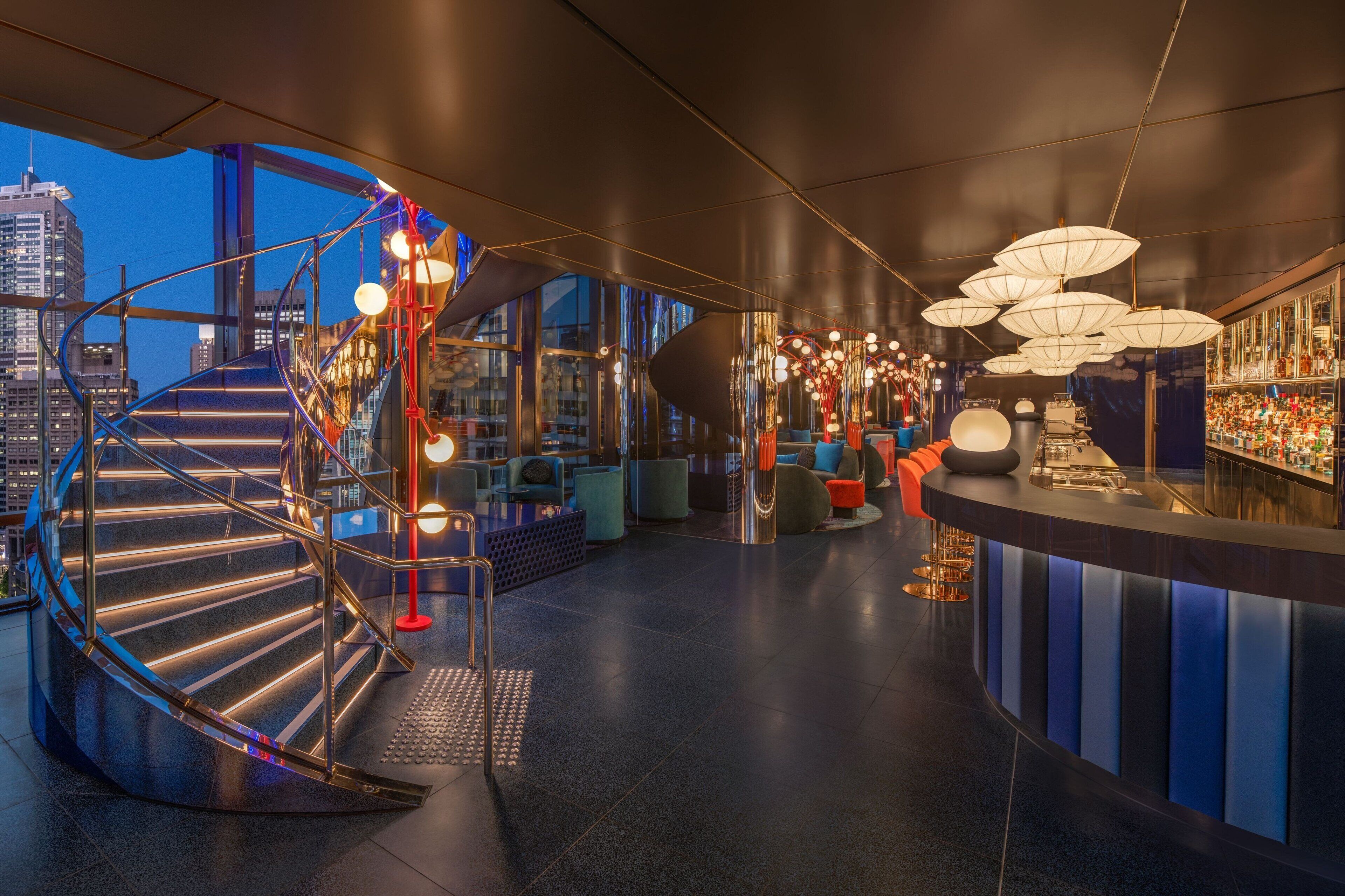 4 bars/lounges, poolside bar