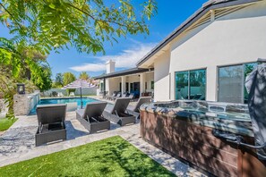 Terrace/patio - Luxury Scottsdale Villa with Heated Pool and Spa (Scottsdale)