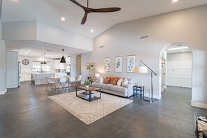 TV, fireplace - Luxury Scottsdale Villa with Heated Pool and Spa (Scottsdale)