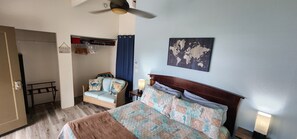 1 soveværelse, skrivebord, gratis Wi-Fi, sengetøj