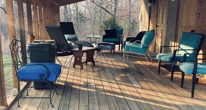 Private, Newly Renovated House at The Lake of the Ozarks, 3.2 miles to The Loop
