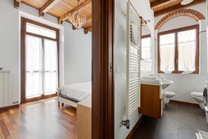 淋浴設備、坐浴桶
