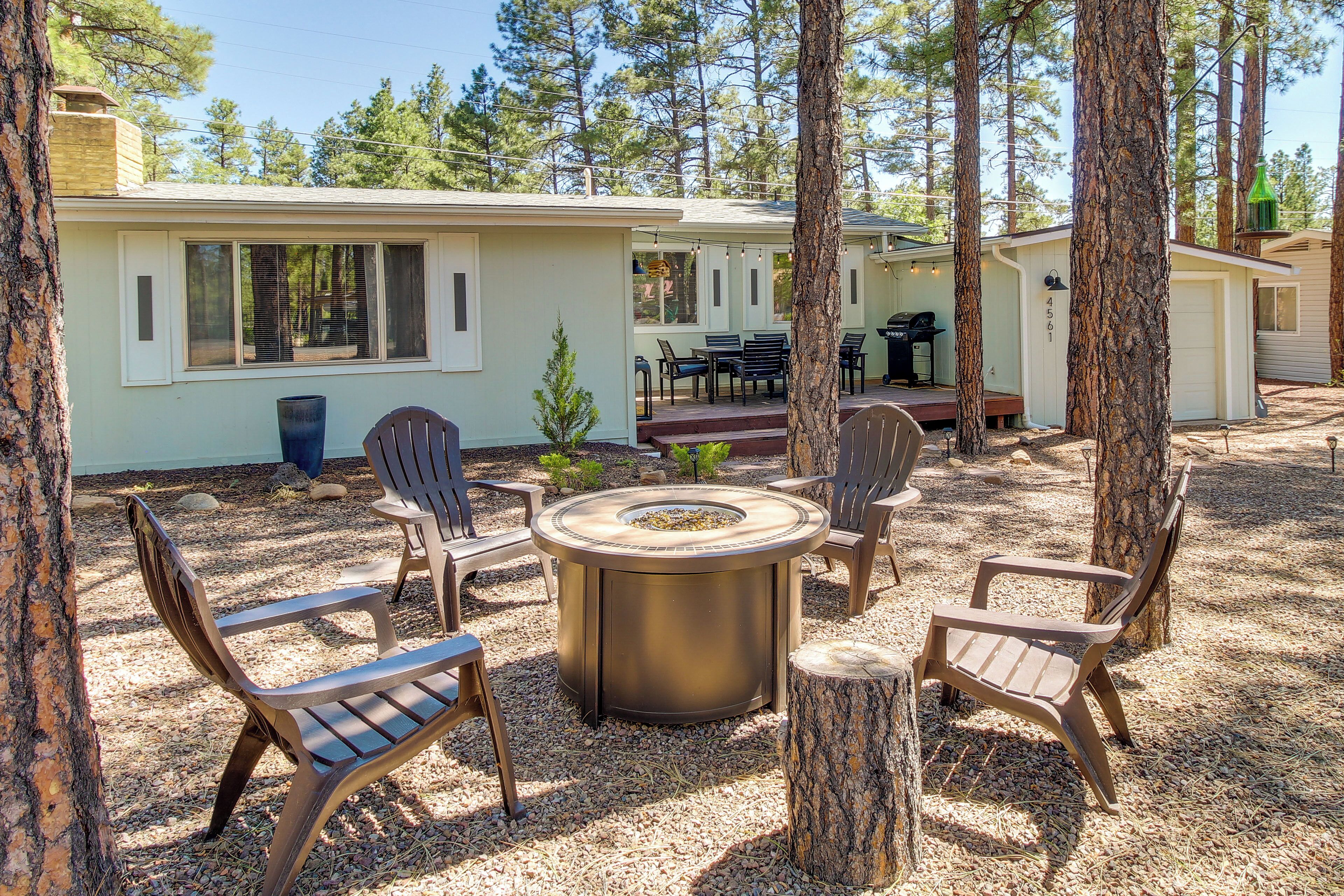 'Casa Verde' - Renovated Cottage in Show Low!