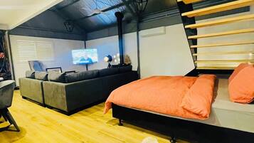 1 bedroom, desk, iron/ironing board, travel cot