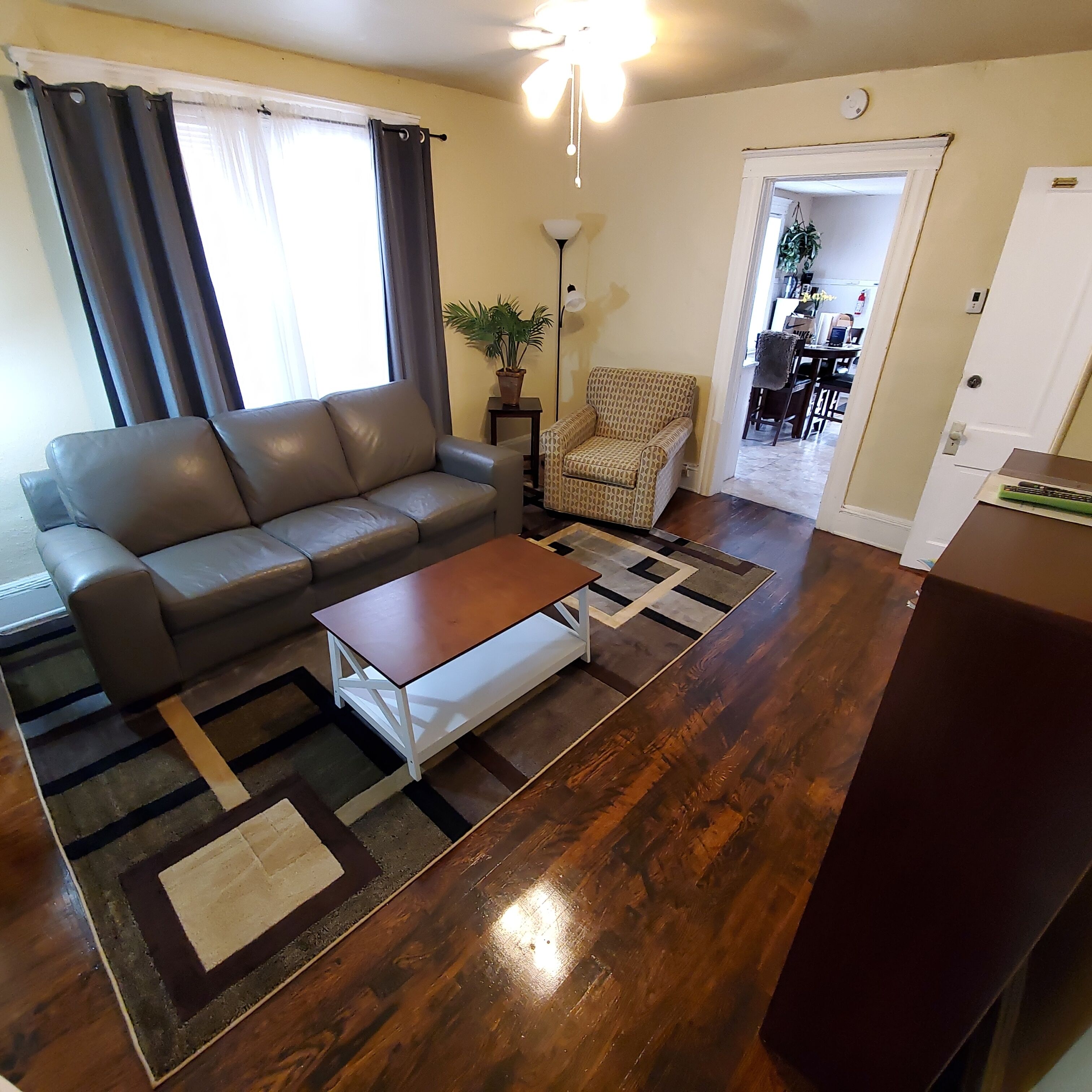 Consider This Today,  cozy private abode, 2-bedroom with lots of natural light