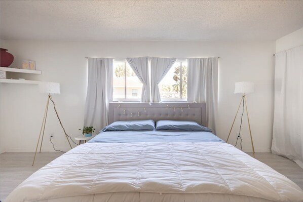 1 bedroom, desk, free WiFi, bed sheets