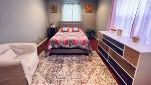 2 Schlafzimmer, Bügeleisen/Bügelbrett, WLAN, Bettwäsche