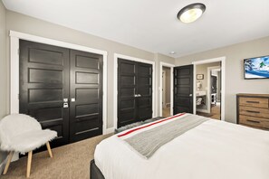 6 quartos, ferros/tábuas de passar roupa, Wi-Fi, roupa de cama