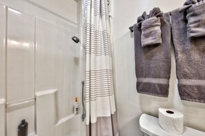 Shower, towels
